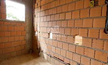 Imagem 7: ![CDATA[Última unidade Casa com 3 quartos (1 suíte) no centro da Guabiruba]]