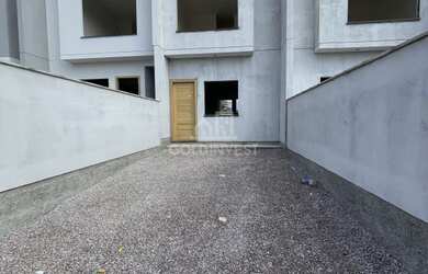 Imagem 3: ![CDATA[Última unidade Sobrado com 2 suítes no bairro Dom Joaquim entrega Junho 2023]]