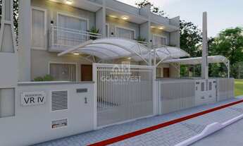 Imagem 1: ![CDATA[Casa com 2 dormitórios com bom espaço de terreno nos fundos no Bairro Cedrinho!]