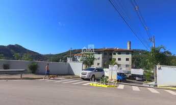 Imagem 2: ![CDATA[Oportunidade no Cedrinho com 2 quartos em condomínio completo!!!]]