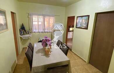 Imagem 2: ![CDATA[CASA AMPLA COM COZINHA SOB MEDIDA SANTA LUZIA]]