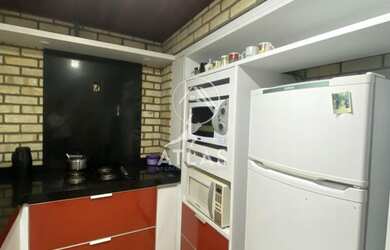 Imagem 6: ![CDATA[LINDO SÍTIO A 10 MINUTOS DO CENTRO DE BRUSQUE.]]