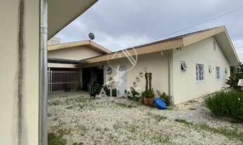 Imagem 4: ![CDATA[CASA NO BAIRRO PRIMEIRO DE MAIO]]