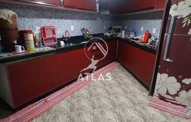 Imagem 7: ![CDATA[CASA COM ÓTIMO PREÇO E EXCELENTE LOCALIZAÇÃO ]]