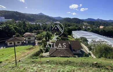 Imagem 5: ![CDATA[TERRENO + CASA + CHALÉ + GALPÃO MÁQUINAS ]]