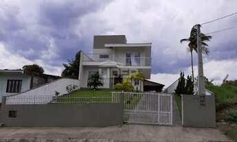 Imagem 2: Casa em alvenaria com laje inclinada no Bairro Carijós