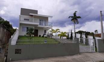 Imagem 3: Casa em alvenaria com laje inclinada no Bairro Carijós