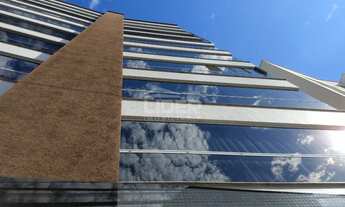 Imagem 3: ![CDATA[Apartamento com 03 suítes e semi mobiliado no Centro de Indaial]]