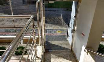 Imagem 6: ![CDATA[Apartamento com 03 suítes e semi mobiliado no Centro de Indaial]]