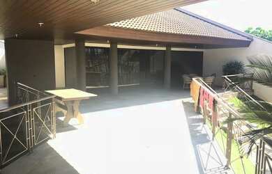 Imagem 6: ![CDATA[Sobrado Alto Padrão Centro]]