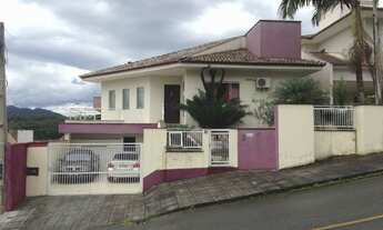 Imagem: ! CDATA Casa Mobiliada Amizade