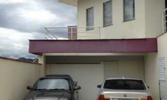 Imagem 2: ![CDATA[Casa Mobiliada Amizade]]