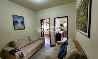 Imagem 7: ![CDATA[Casa com ponto comercial já locado.]]