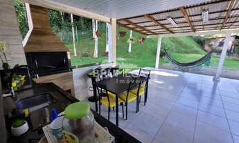 Imagem 4: ![CDATA[Terreno espetacular. Possui uma casa mista sobre ele.]]