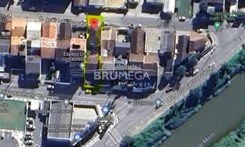 Imagem 3: ![CDATA[Terreno com 2 frentes e 2 casas antigas sobre o mesmo.]]