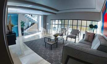 Imagem 5: ![CDATA[AMPLO APARTAMENTO NO CENTRO - APENAS UM POR ANDAR]]