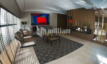 Imagem 6: ![CDATA[AMPLO APARTAMENTO NO CENTRO - APENAS UM POR ANDAR]]