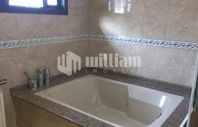 Imagem: ! CDATA AMPLA CASA COM PISCINA E AMPLO TERRENO