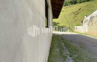 Imagem 4: ![CDATA[TERRENO COM UMA CASA SOLTA NO BAIRRO SÃO PEDRO ]]