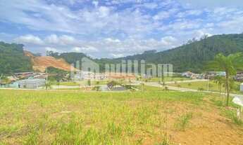 Imagem 2: ![CDATA[LINDO TERRENO NO LOT. RECANTO DA LUA - BRUSQUE]]