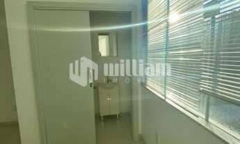 Imagem 2: ![CDATA[SALA COMERCIAL PARA ALUGAR NO CENTRO DE GUABIRUBA]]