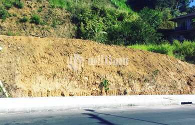 Imagem 2: ![CDATA[TERRENO NA GERAL DA AZAMBUJA]]