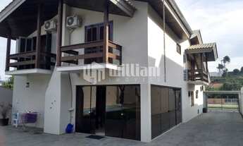 Imagem 4: ![CDATA[CASA JARDIM MALUCHE - EXCELENTE PADRÃO DE ACABAMENTO]]