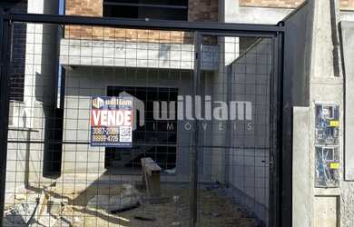 Imagem 4: ![CDATA[SOBRADO COM PASSAGEM LATERAL NO LOTEAMENTO FLORENCE]]