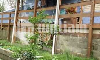 Imagem 3: ![CDATA[CASA COM 3 QUARTOS, SENDO 1 SUÍTE EM DOM JOAQUIM]]