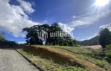 Imagem 7: ![CDATA[TERRENO COM ÁREA GRANDE E ÓTIMA LOCALIZAÇÃO ]]