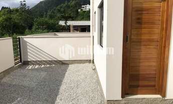 Imagem 3: ![CDATA[CASA COM 2 QUARTOS NO AIMORÉ]]