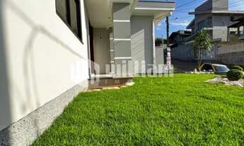 Imagem 6: ![CDATA[CASA ALTO PADRÃO 3 SUITES ]]