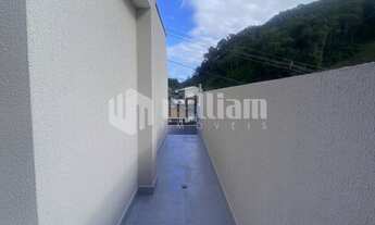 Imagem 3: ![CDATA[CASA COM LOCALIZAÇÃO ESTRATÉGICA A POUCOS MINUTOS DO CENTRO]]