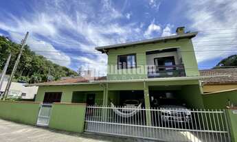 Imagem: ! CDATA CASA PRÓXIMA AO CENTRO