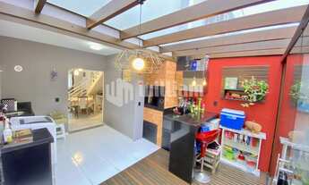 Imagem 7: ![CDATA[SOBRADO COM 2 QUARTOS NO RIO BRANCO]]