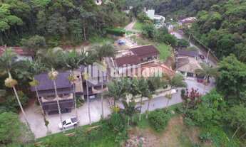 Imagem 6: ![CDATA[CASA NO CENTRO (A MELHOR VISTA DO BAIRRO)]]