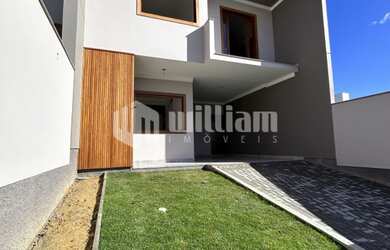 Imagem 2: ![CDATA[CASA COM 3 QUARTOS SENDO 1 SUÍTE EM DOM JOAQUIM]]