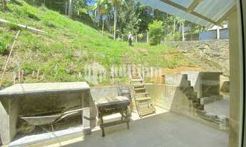 Imagem 5: ![CDATA[SOBRADO COM 1 SUÍTE + 2 QUARTOS NA SOUZA CRUZ COM CHURRASQUEIRA E AMPLO ESPAÇO NO