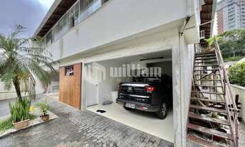 Imagem 2: ![CDATA[CASA COM 4 QUARTOS NO BAIRRO SANTA RITA]]