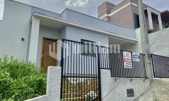 Imagem: ! CDATA CASA COM 3 QUARTOS SENDO 1 SUÍTE