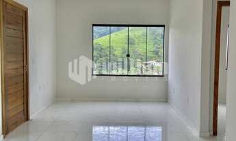 Imagem 6: ![CDATA[CASA COM 3 QUARTOS SENDO 1 SUÍTE À VENDA NO BAIRRO SÃO PEDRO]]