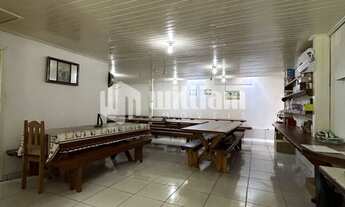 Imagem 4: ![CDATA[OPORTUNIDADE - CASA COM SALA COMERCIAL EM DOM JOAQUIM]]