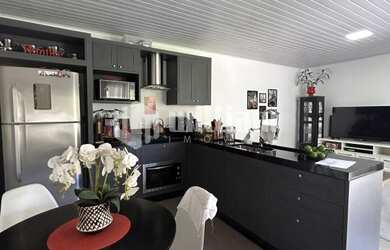 Imagem 4: ![CDATA[CASA COM AMPLO TERRENO NO BAIRRO SOUZA CRUZ]]