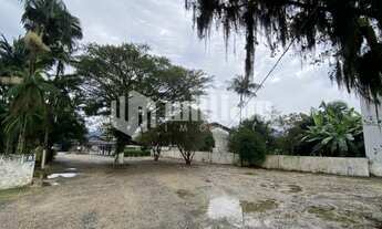 Imagem 5: ![CDATA[AMPLO TERRENO PARA INVESTIMENTO NO BAIRRO SÃO LUIZ]]