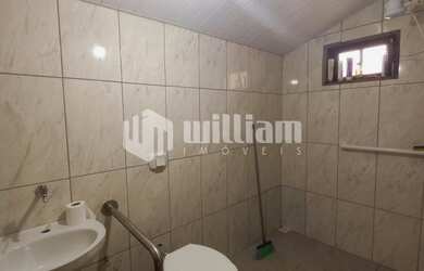 Imagem 7: ![CDATA[CASA/ SÍTIO COM 2 QUARTOS (SENDO 1 SUÍTE)]]