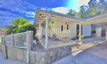 Imagem 5: ![CDATA[CASA SOLTA COM 2 DORMITÓRIOS NA GUABIRUBA]]