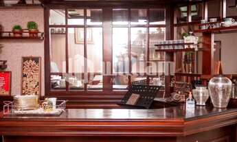 Imagem 3: ![CDATA[BELÍSSIMA CASA (MANSÃO) MOBILIADA ( CENTRO 1)]]