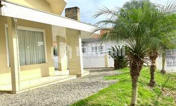 Imagem 3: ![CDATA[AMPLA CASA DE ALTO PADRÃO NO BRUSCHAL]]