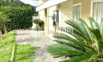 Imagem 4: ![CDATA[AMPLA CASA DE ALTO PADRÃO NO BRUSCHAL]]