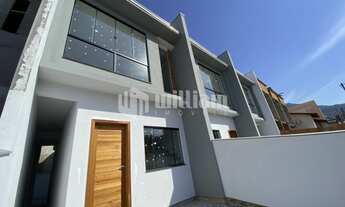 Imagem 3: ![CDATA[SOBRADO COM PASSAGEM LATERAL NO LOTEAMENTO FLORENCE ]]